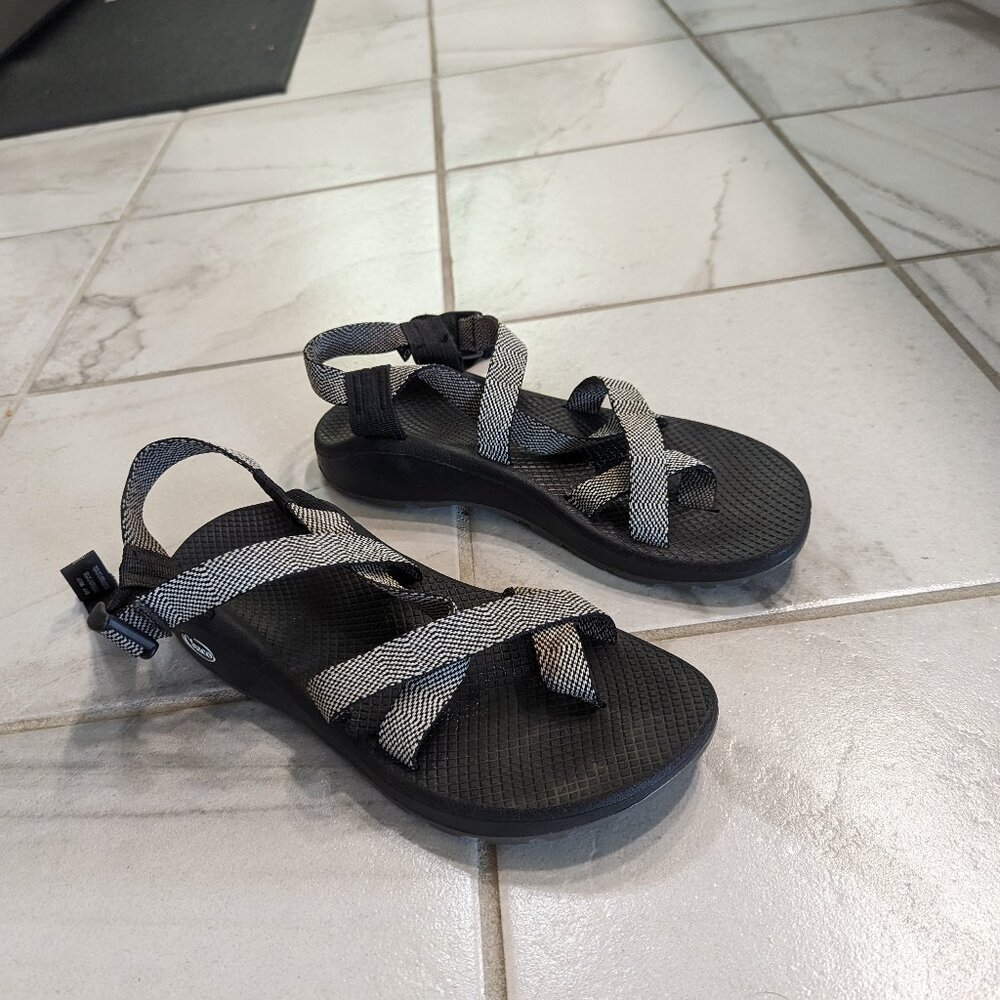 Women's Chaco Z/2 Adjustable Strap Black/White Sandal